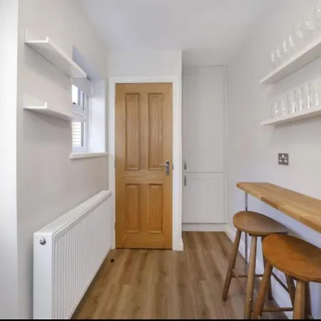 4 Bedroom House Close To Walmgate Bar Sleeps 7 * York