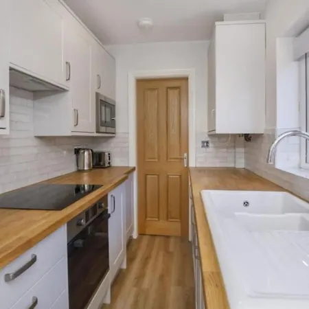 4 Bedroom House Close To Walmgate Bar Sleeps 7 * ヨーク