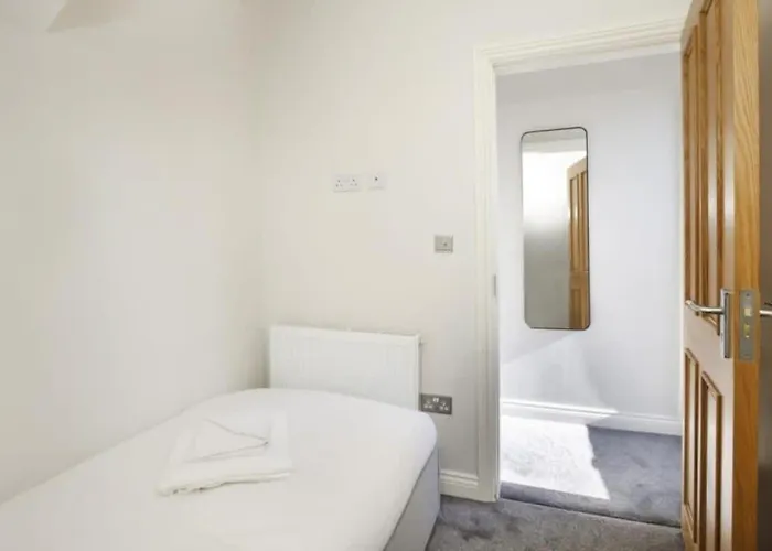 Ferienhaus 4 Bedroom House Close To Walmgate Bar Sleeps 7