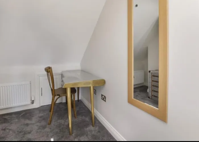 Holiday home 4 Bedroom House Close To Walmgate Bar Sleeps 7 York