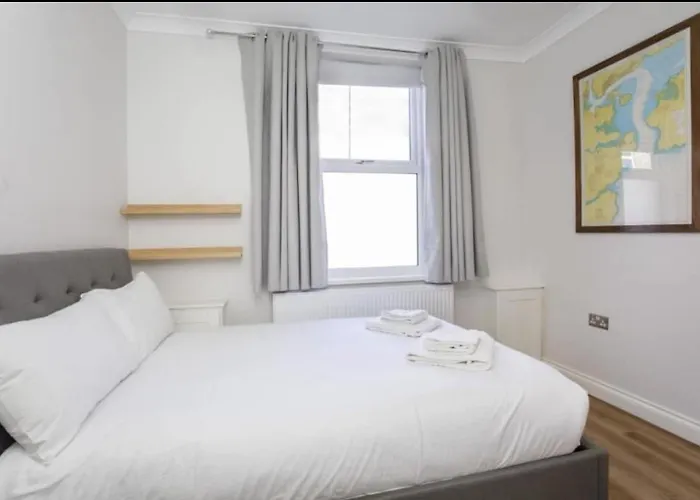 Ferienhaus 4 Bedroom House Close To Walmgate Bar Sleeps 7 *