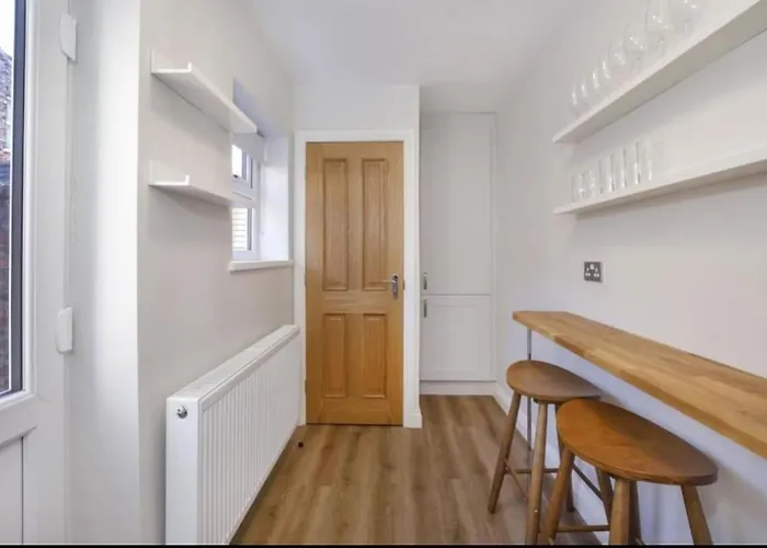 4 Bedroom House Close To Walmgate Bar Sleeps 7 * York