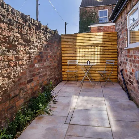 Dom wakacyjny 4 Bedroom House Close To Walmgate Bar Sleeps 7 *